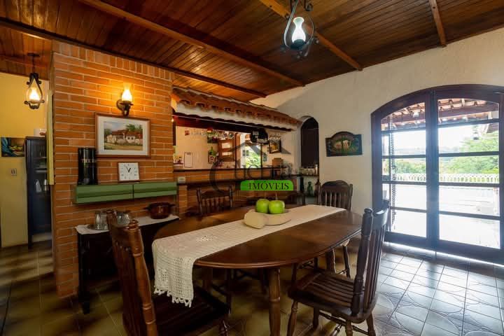 Casa em Condomínio à venda na Alameda IpêSanta Inês - 180101-1.jpg