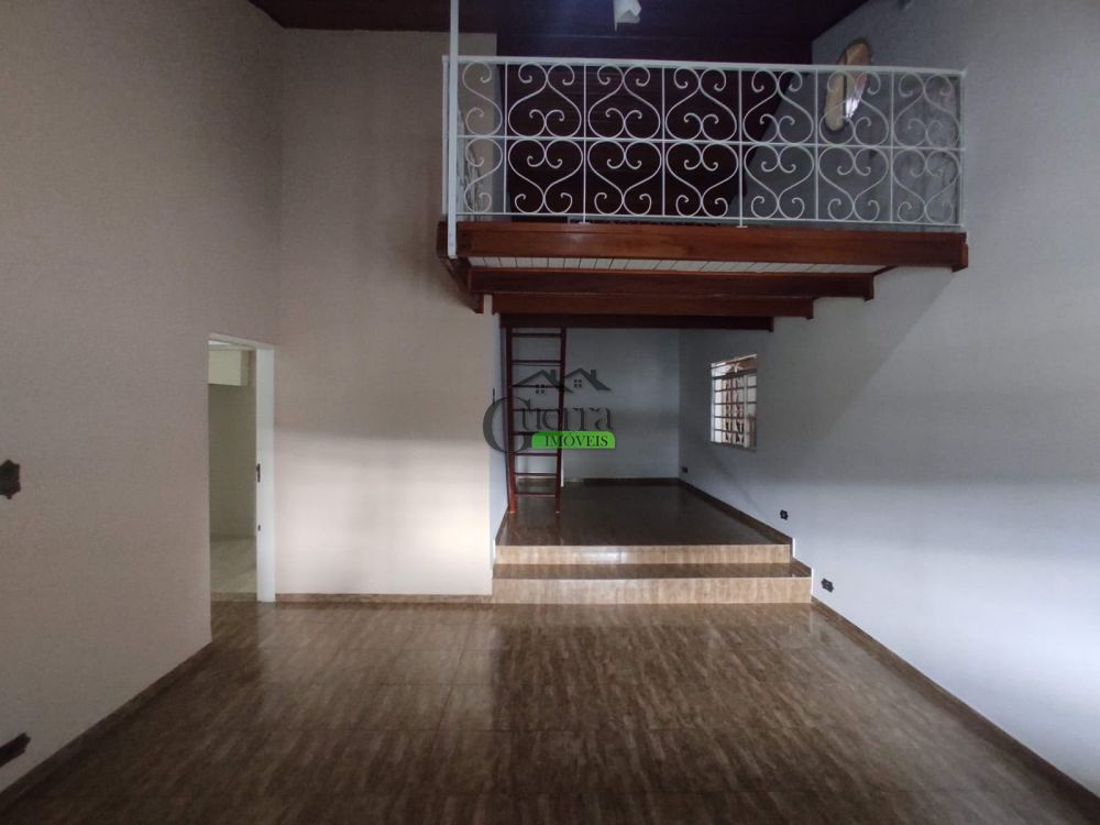 Casa Padrão para alugar na Rua Luiz Vaz de CamõesLavapés - 213643-4.jpeg